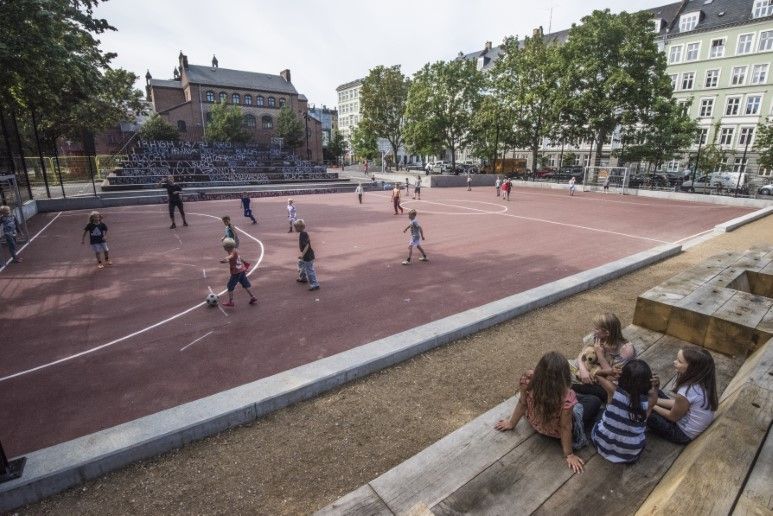 Litauens Plads boldbanen